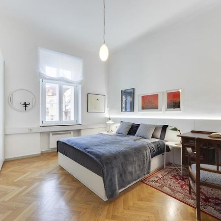 City Center Apartment With Parking Любляна Экстерьер фото